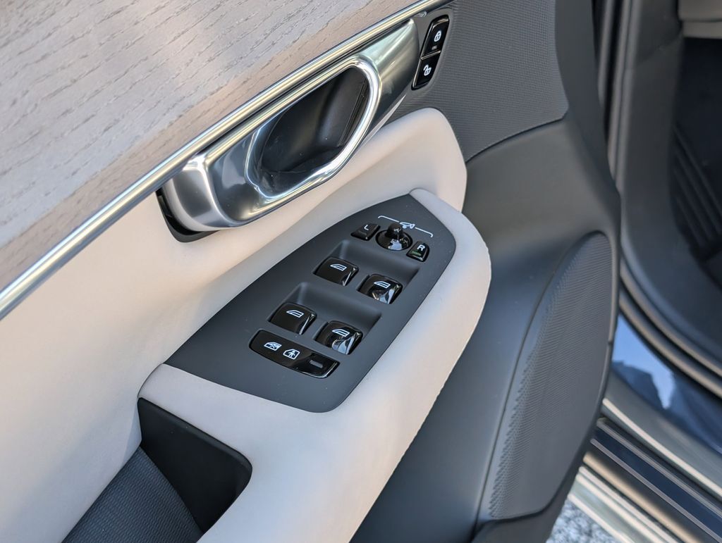 2026 Volvo XC90 Plug-In Hybrid T8 Ultra Hunt Valley MD