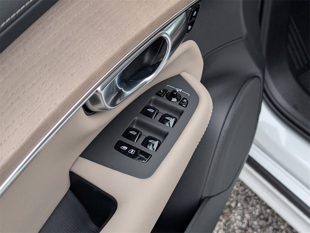 2026 Volvo XC90 Plug-In Hybrid T8 Ultra Hunt Valley MD