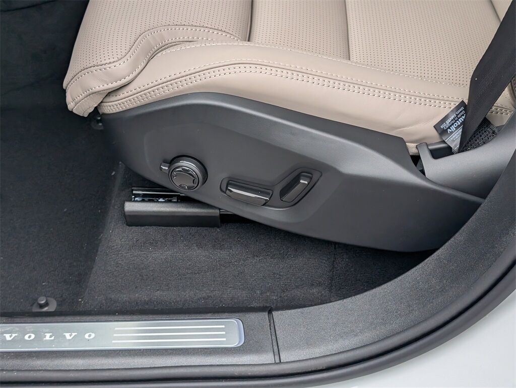 2026 Volvo XC90 Plug-In Hybrid T8 Ultra Hunt Valley MD