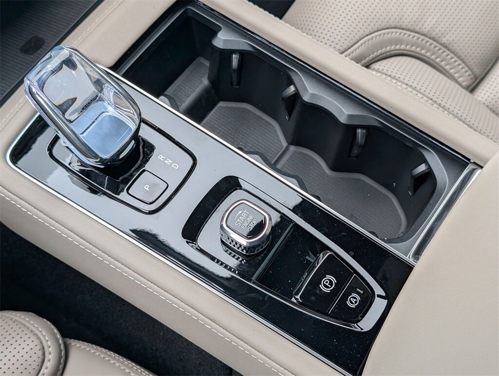 2026 Volvo XC90 Plug-In Hybrid T8 Ultra Hunt Valley MD