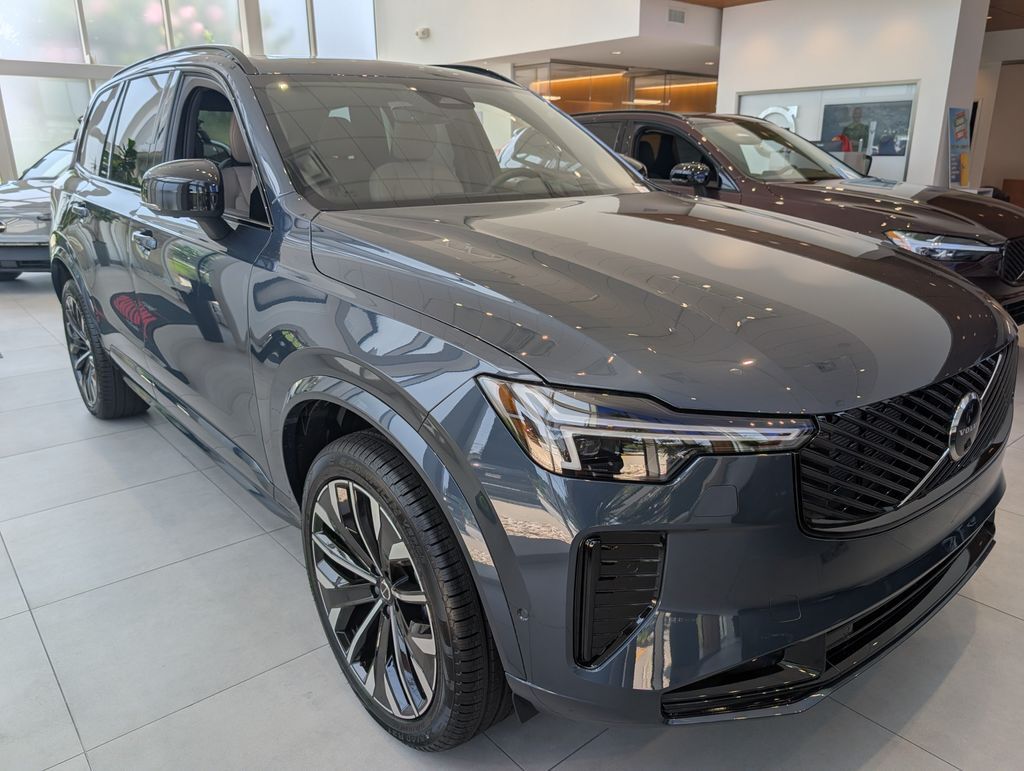 2026 Volvo XC90 Plug-In Hybrid T8 Ultra