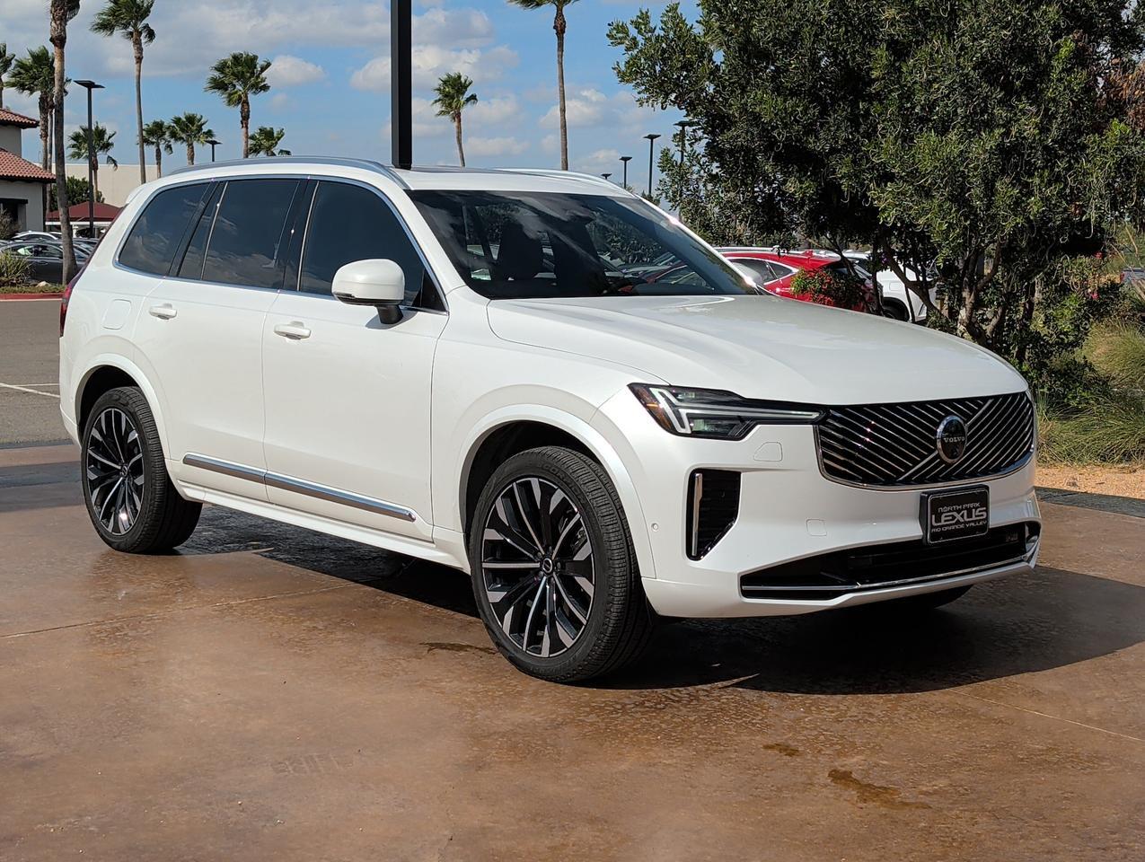 2026 Volvo XC90 Plus