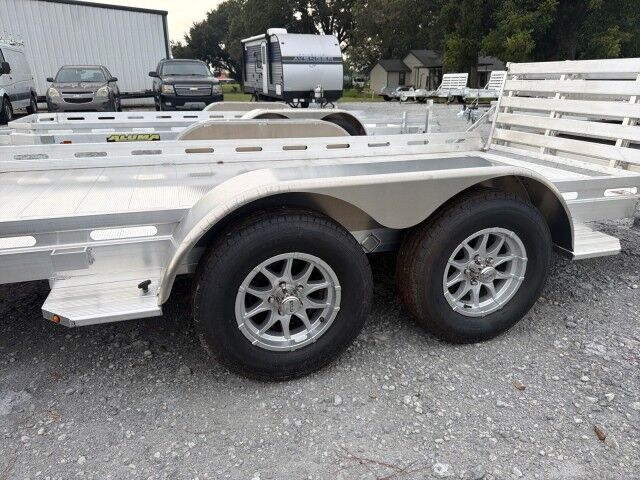2027 Aluma 7816R BT Tandem Axle w/Bi-Fold Gate