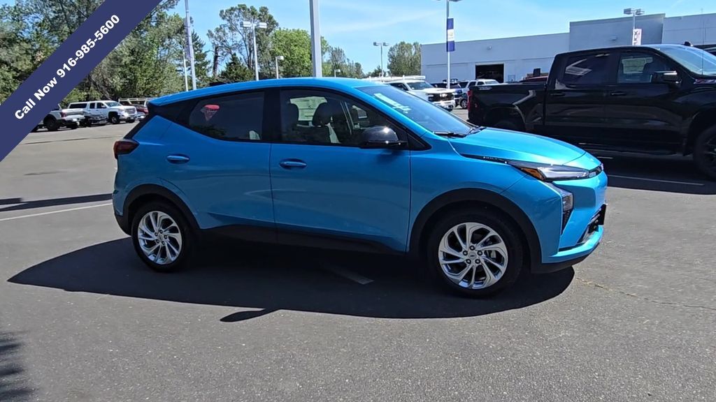 2027 Chevrolet Bolt EV LT