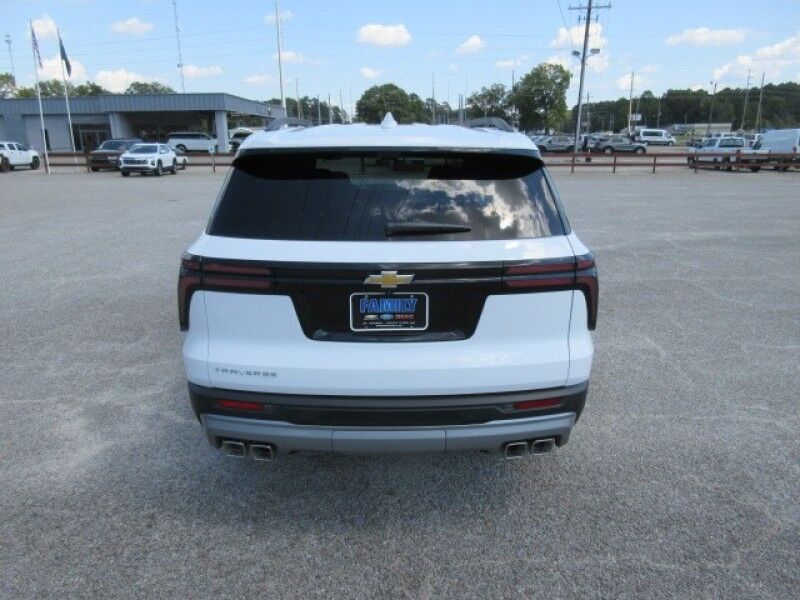 2027 Chevrolet Traverse FWD LT Saint George SC