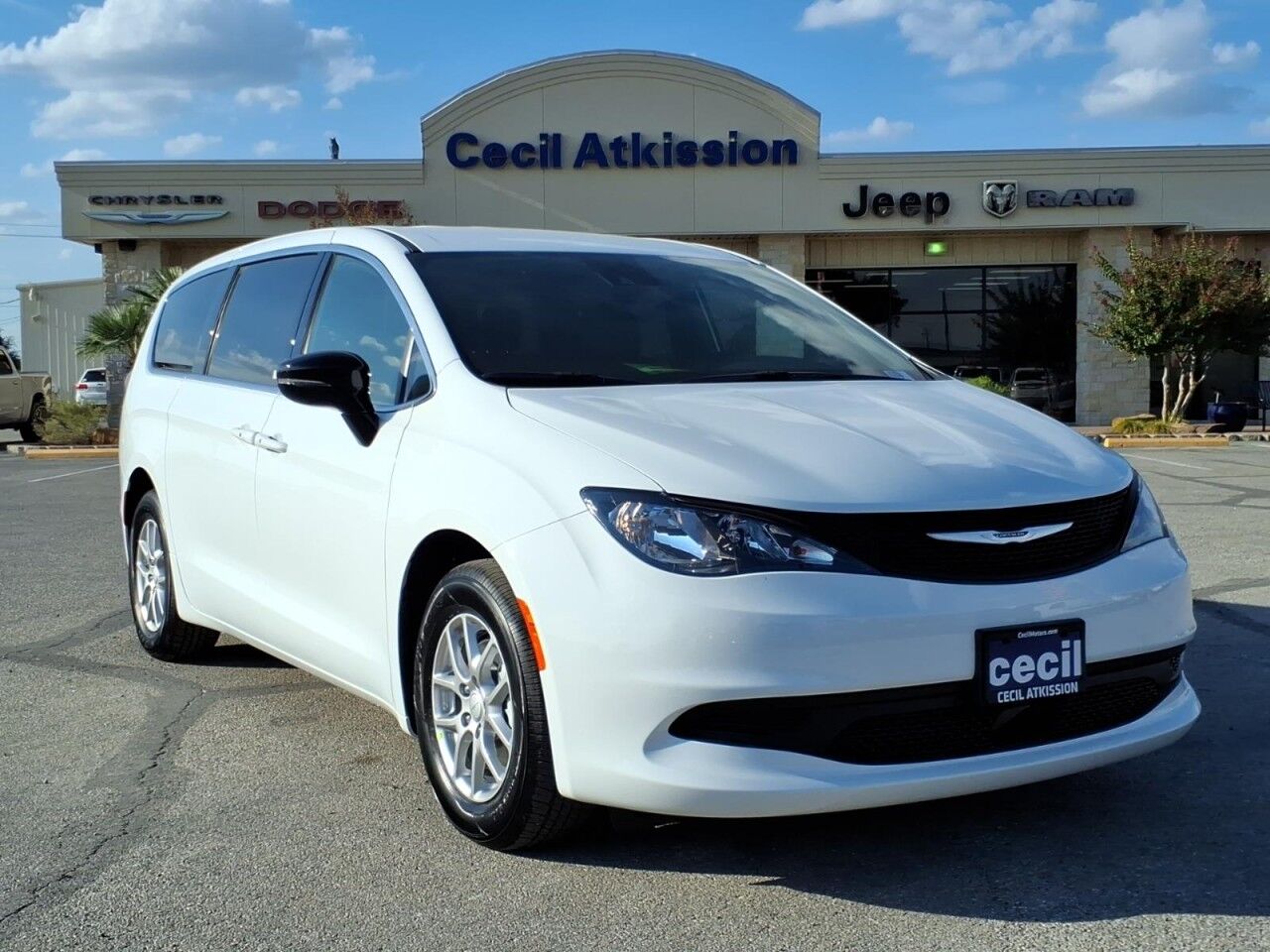 2027 Chrysler Pacifica LX