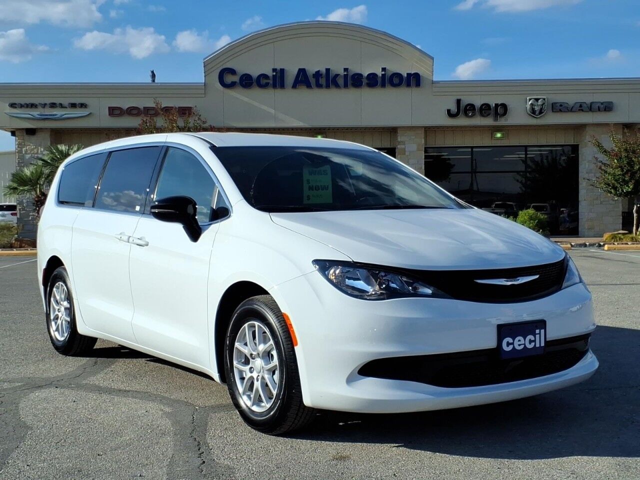 2027 Chrysler Pacifica LX