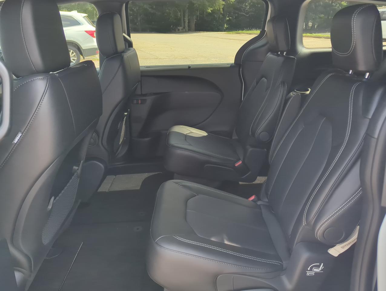2027 Chrysler Pacifica LX Appleton WI