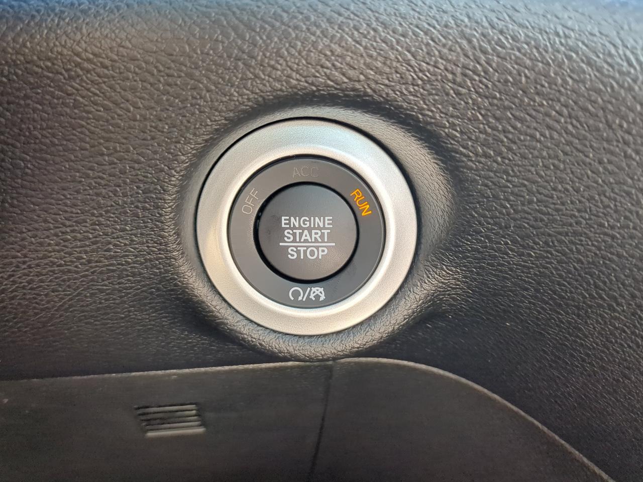 2027 Chrysler Pacifica LX Appleton WI