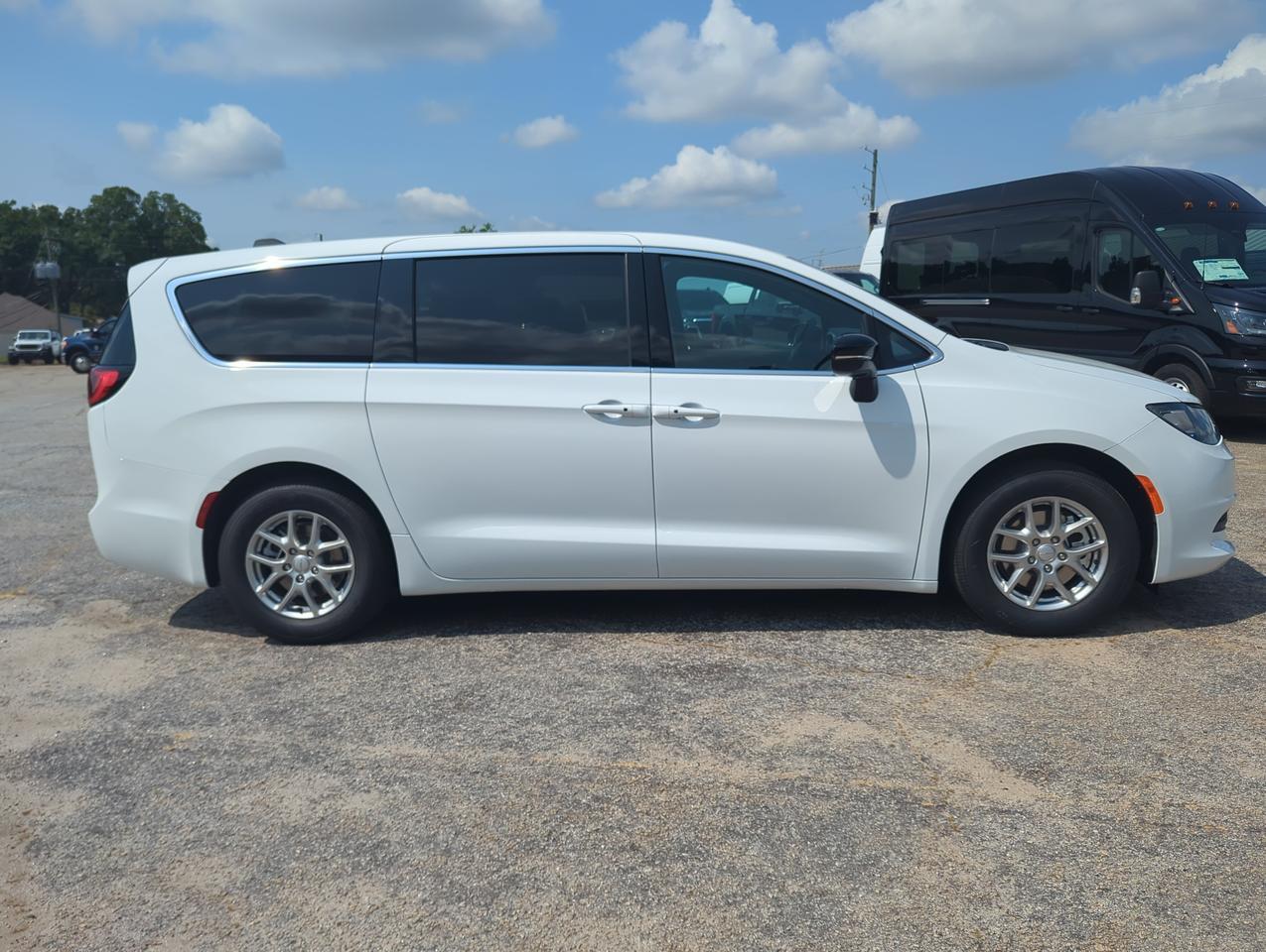 2027 Chrysler Pacifica