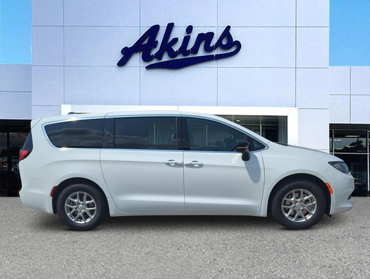 2027 Chrysler Pacifica LX