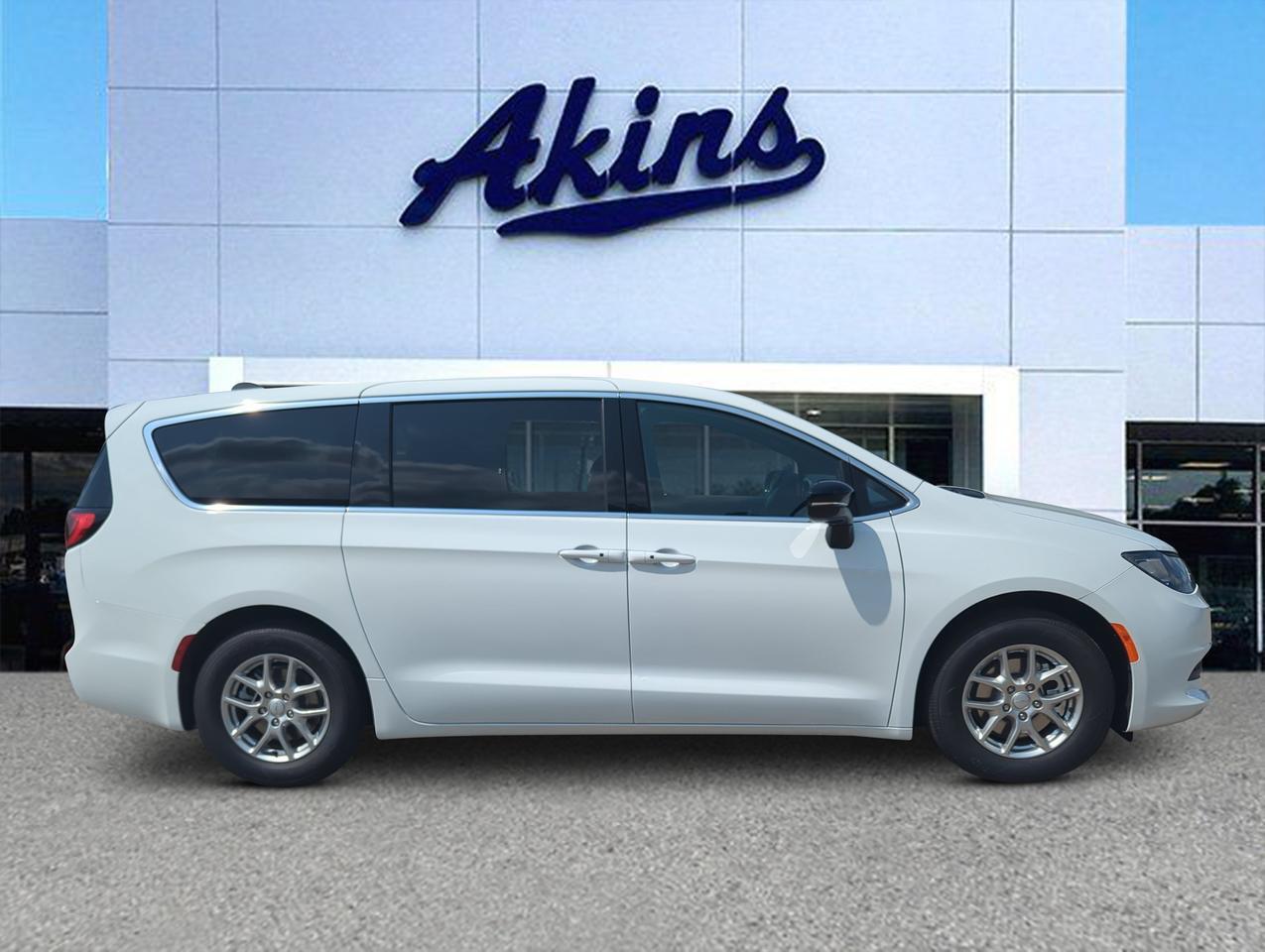 2027 Chrysler Pacifica LX