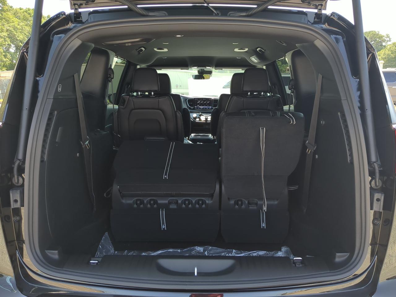 2027 Chrysler Pacifica LX Winder GA