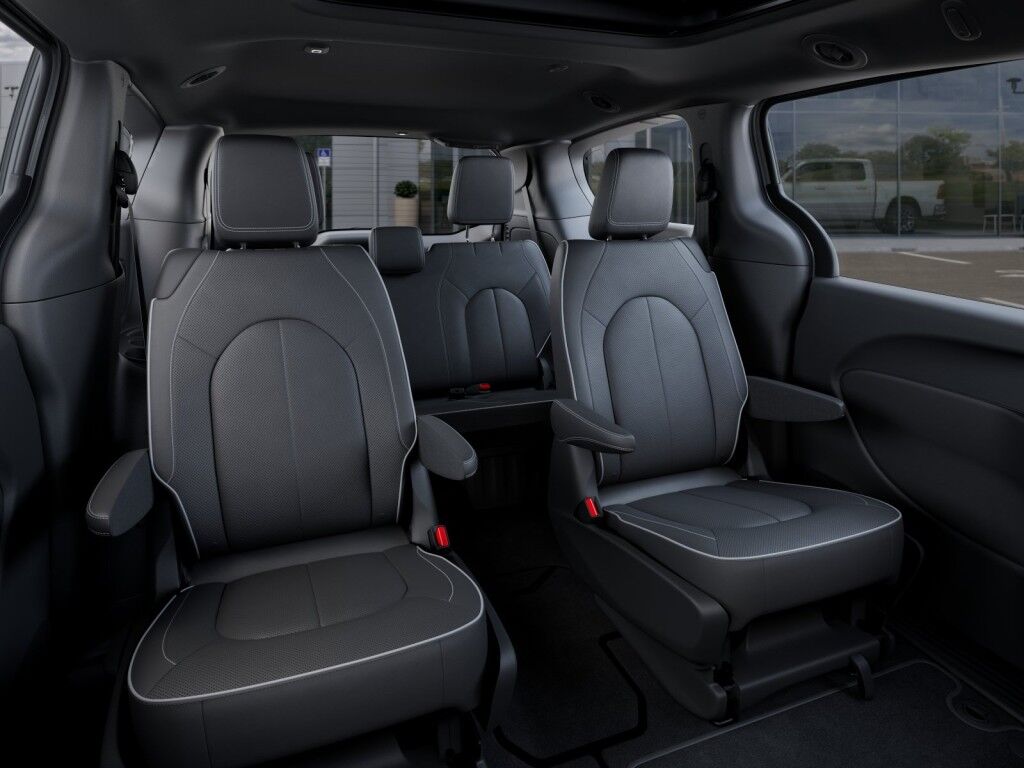 2027 Chrysler Pacifica Limited Owego NY