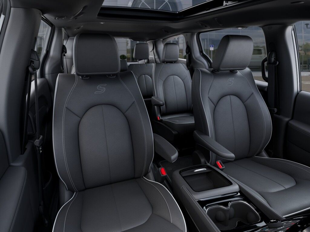 2027 Chrysler Pacifica Limited Owego NY