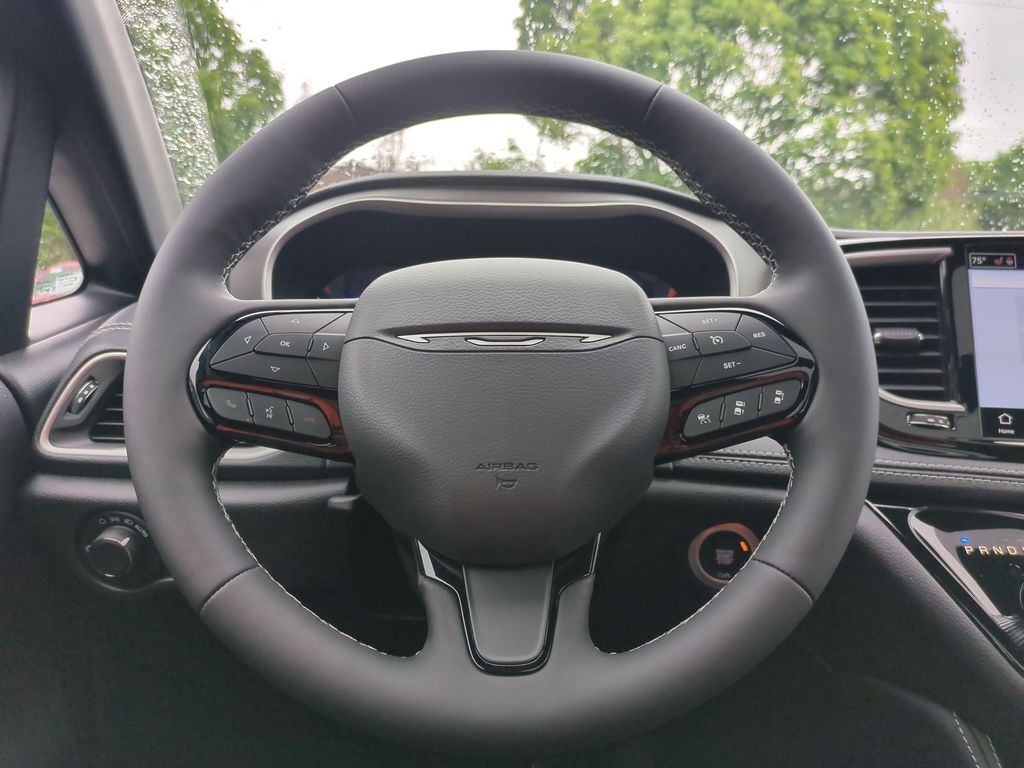 2027 Chrysler Pacifica Limited Gresham OR