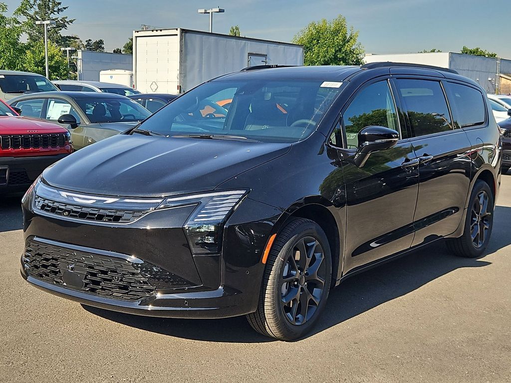 2027 Chrysler Pacifica Limited Portland OR