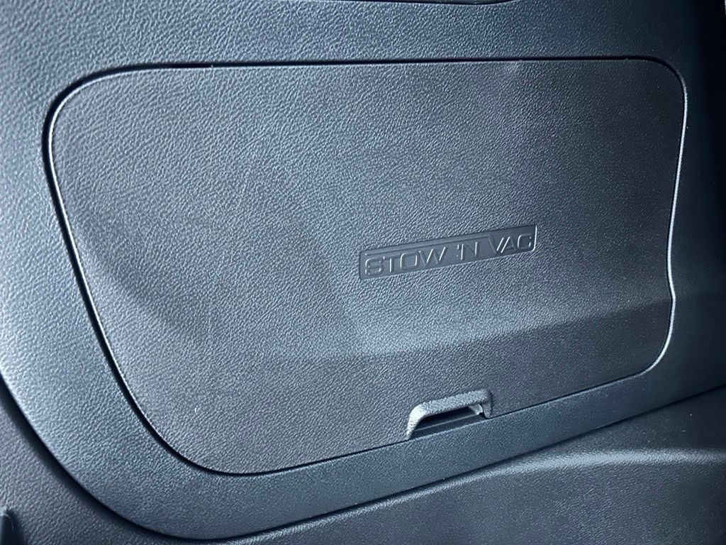 2027 Chrysler Pacifica Limited Portland OR