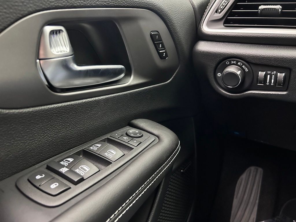 2027 Chrysler Pacifica Limited Portland OR
