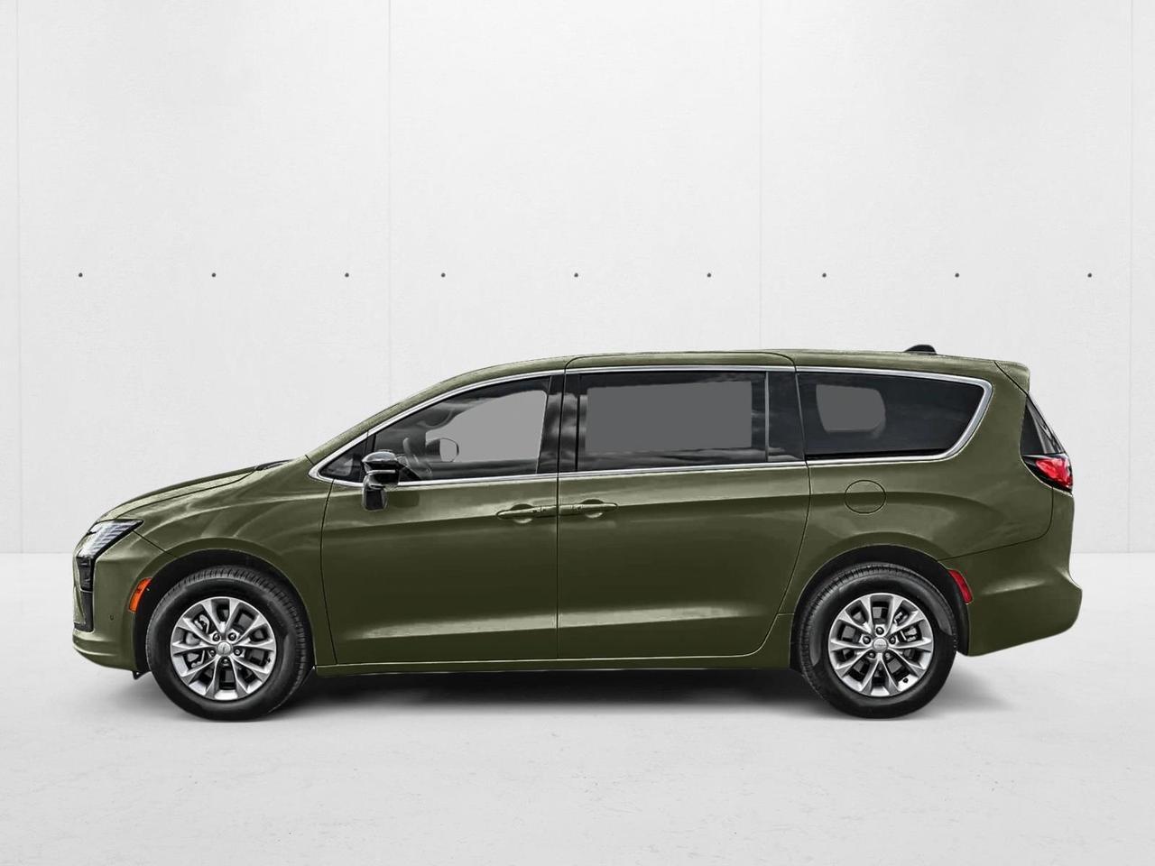 2027 Chrysler Pacifica Limited Roseville CA