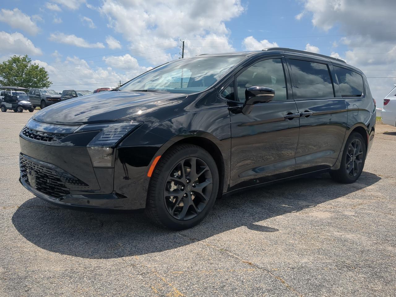 2027 Chrysler Pacifica Limited Winder GA