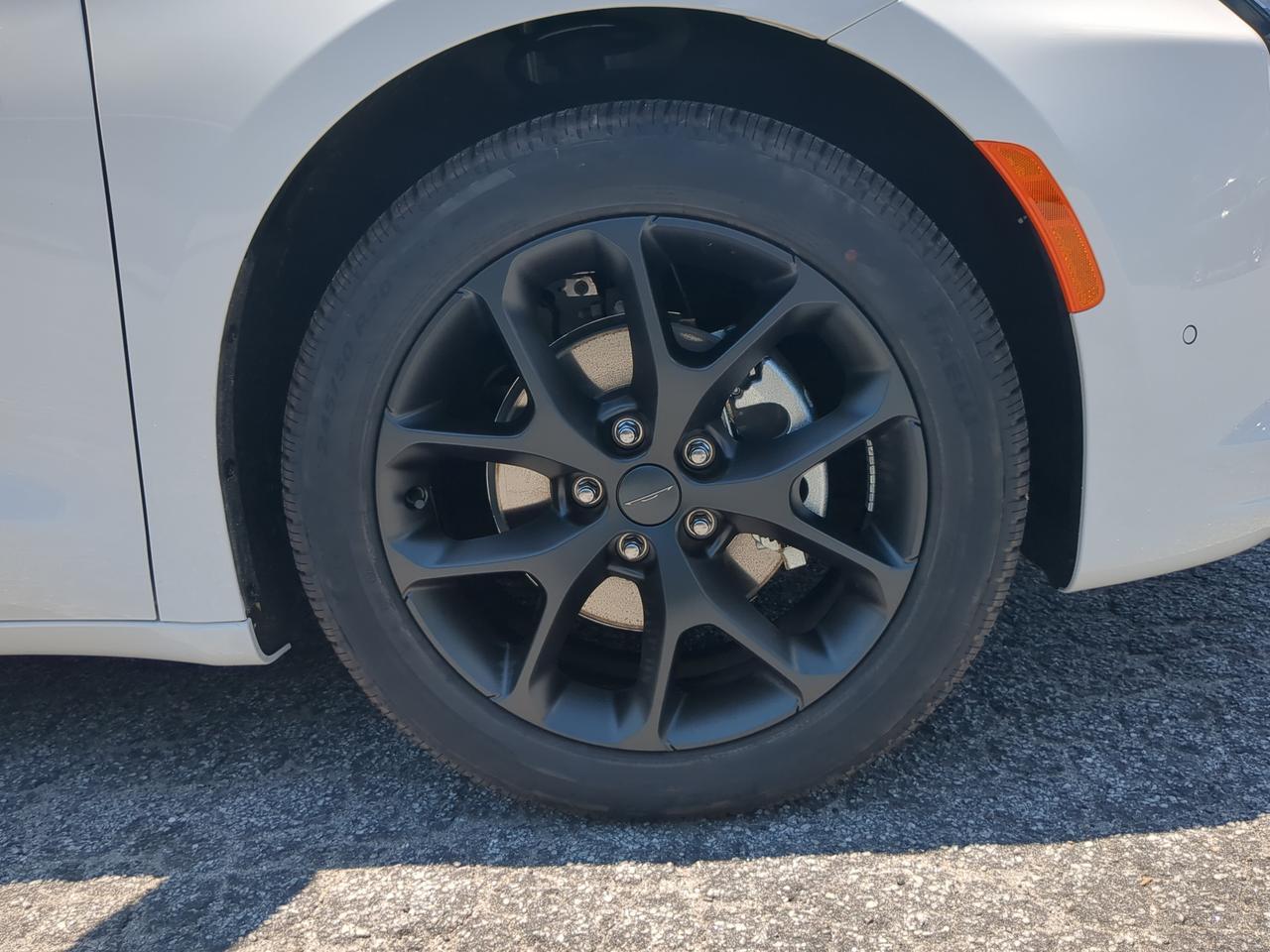 2027 Chrysler Pacifica Limited Winder GA