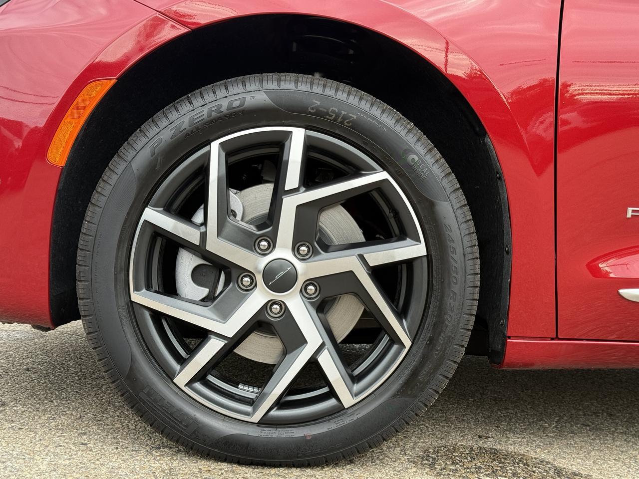 2027 Chrysler Pacifica Pinnacle AWD | V6 | Red Hot Pearl | Theater FamCam | Dual Pane Pano Sunroof | 19 Speaker Redwater AB