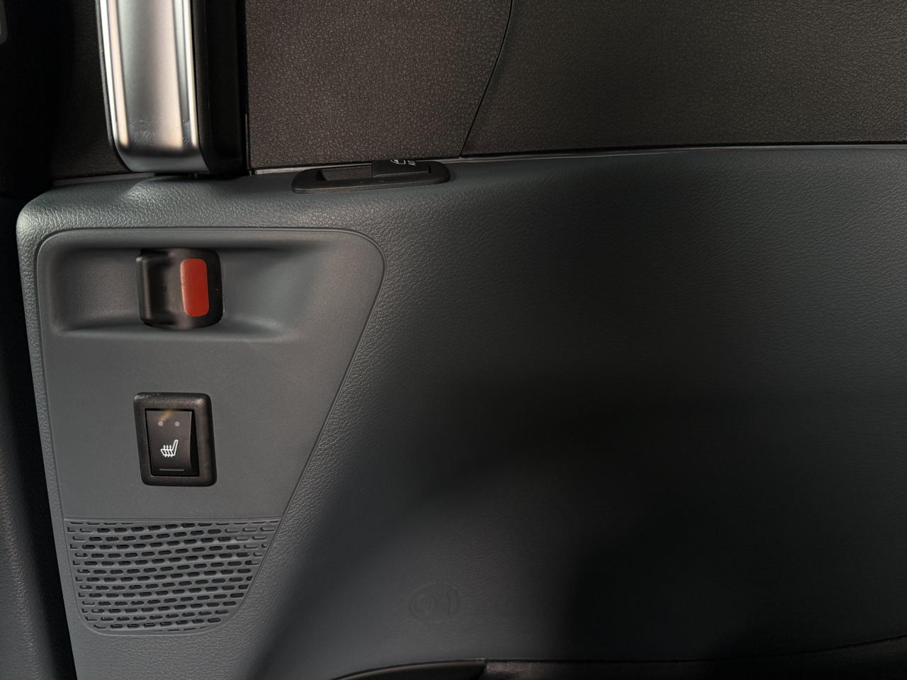 2027 Chrysler Pacifica Pinnacle AWD | V6 | Red Hot Pearl | Theater FamCam | Dual Pane Pano Sunroof | 19 Speaker Redwater AB