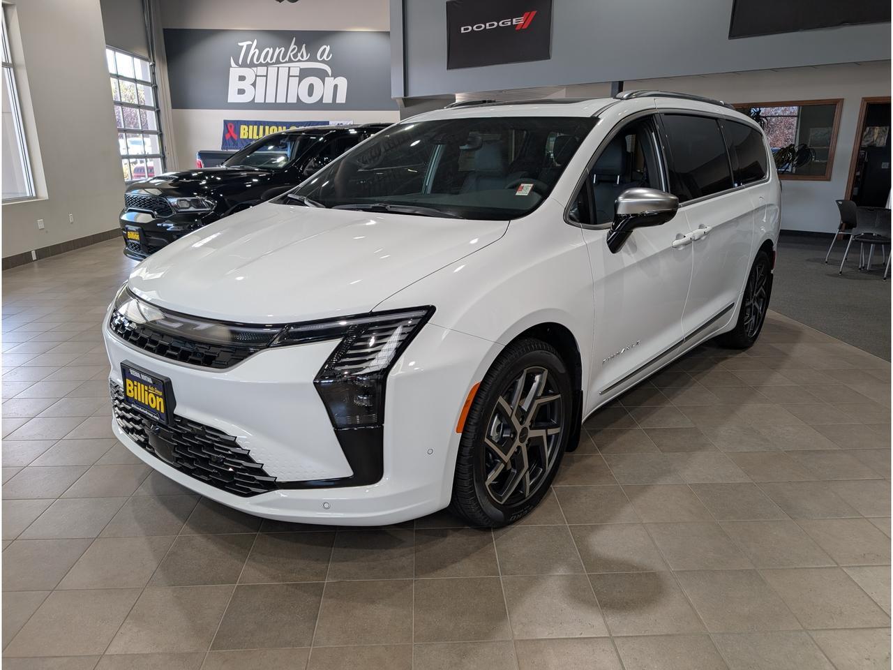 2027 Chrysler Pacifica Pinnacle Gasoline