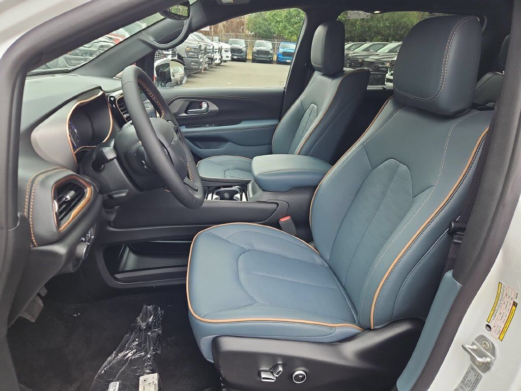 2027 Chrysler Pacifica Pinnacle Gresham OR