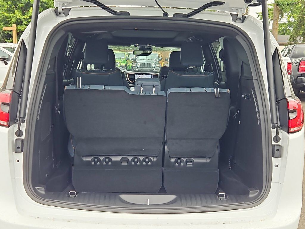 2027 Chrysler Pacifica Pinnacle Gresham OR