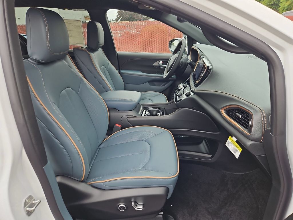 2027 Chrysler Pacifica Pinnacle Gresham OR