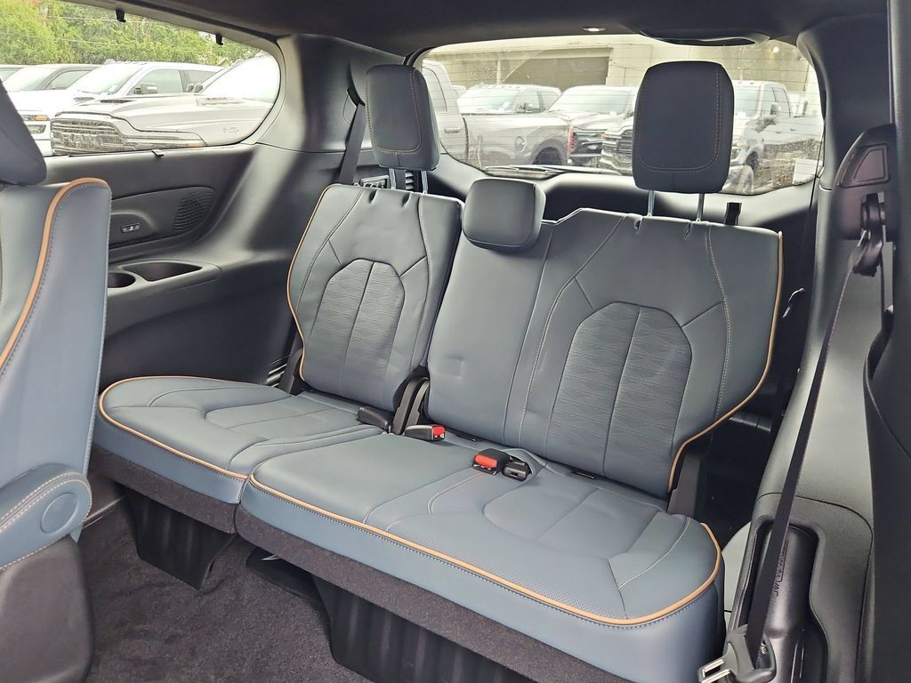2027 Chrysler Pacifica Pinnacle Gresham OR