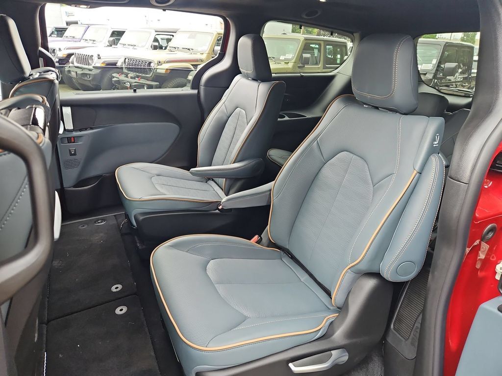 2027 Chrysler Pacifica Pinnacle Gresham OR