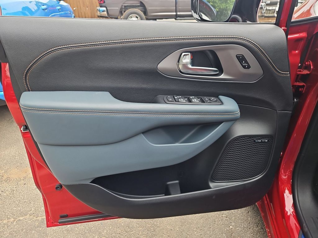 2027 Chrysler Pacifica Pinnacle Gresham OR
