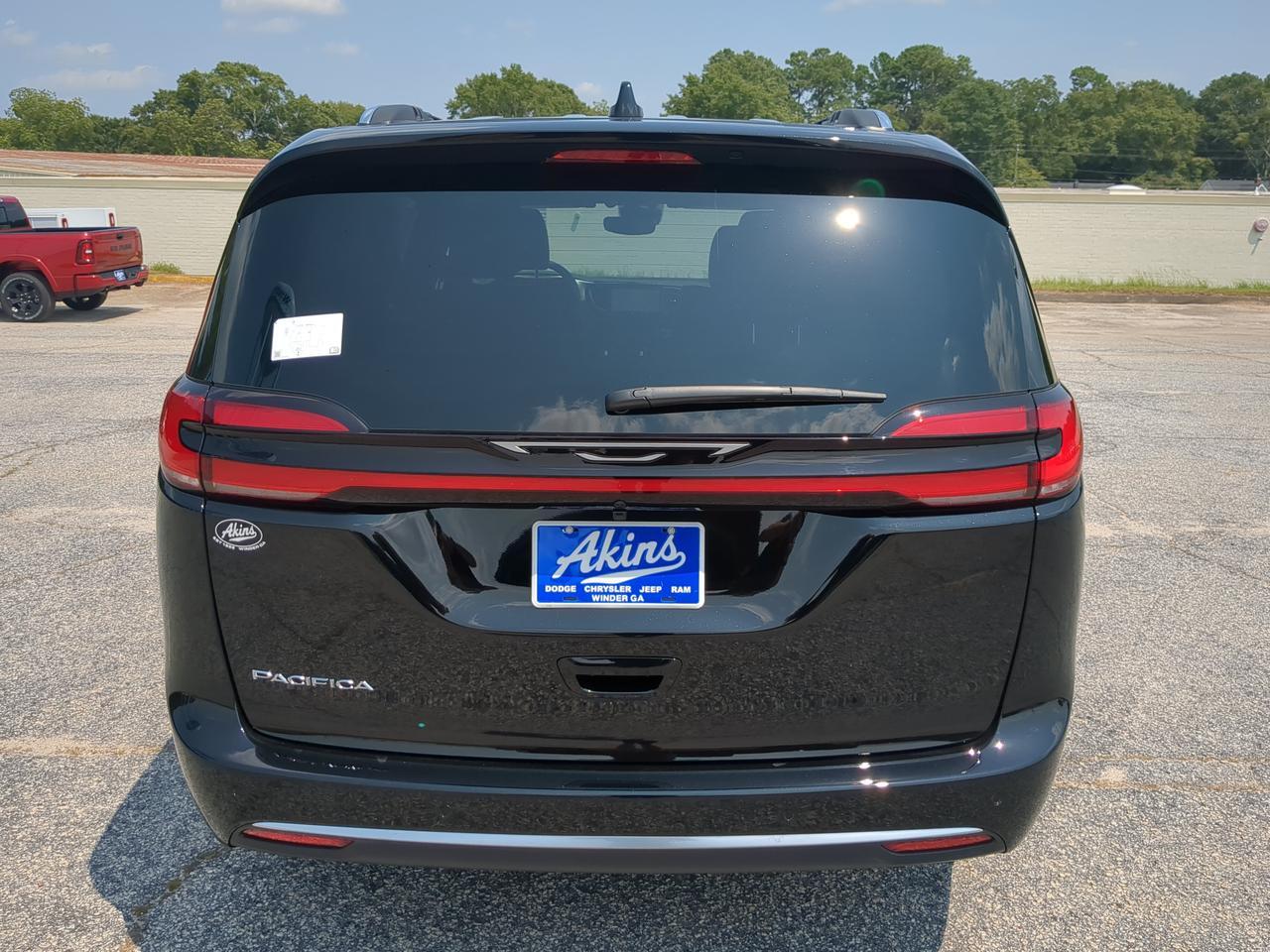 2027 Chrysler Pacifica Pinnacle Winder GA