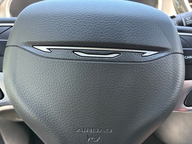 2027 Chrysler Pacifica Select Burnet TX