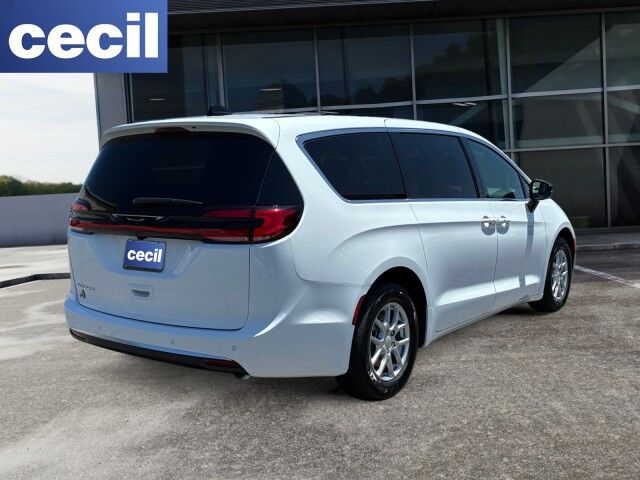 2027 Chrysler Pacifica Select Burnet TX