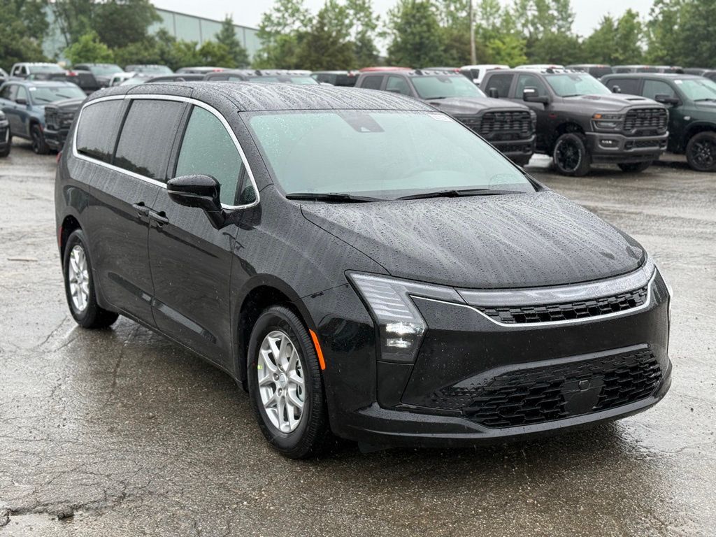 2027 Chrysler Pacifica Select Crestwood KY