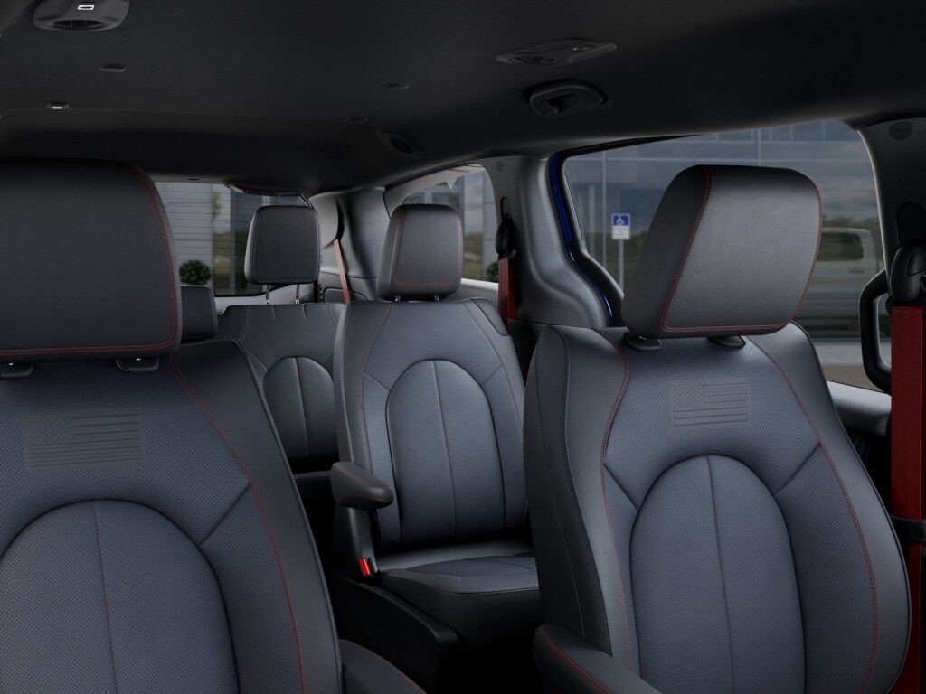 2027 Chrysler Pacifica Select Owego NY