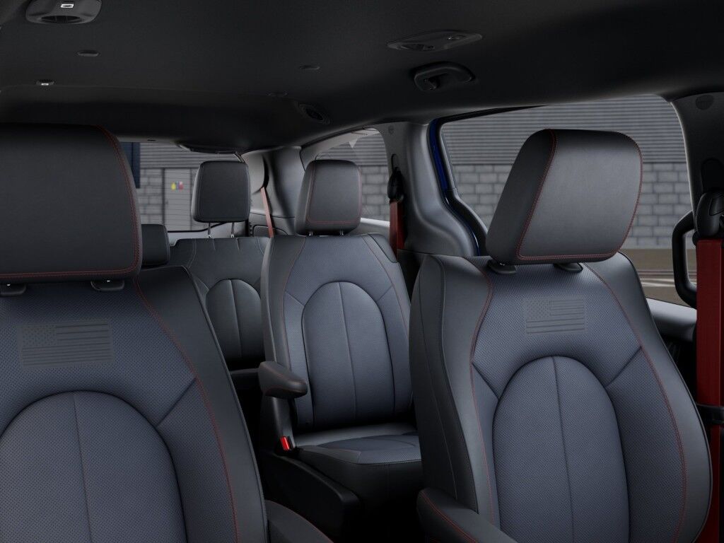 2027 Chrysler Pacifica Select Owego NY