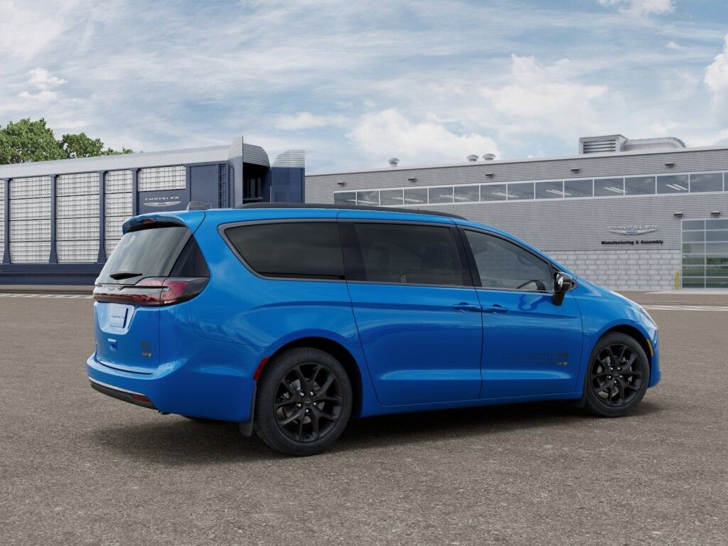 2027 Chrysler Pacifica Select Owego NY