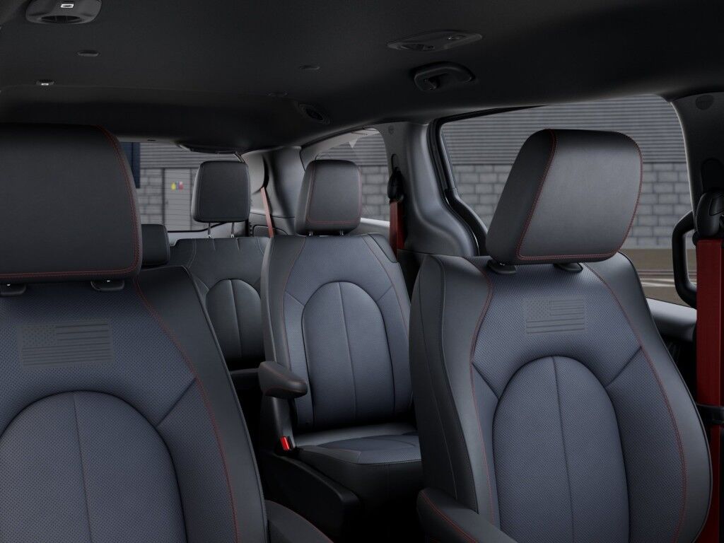 2027 Chrysler Pacifica Select Owego NY