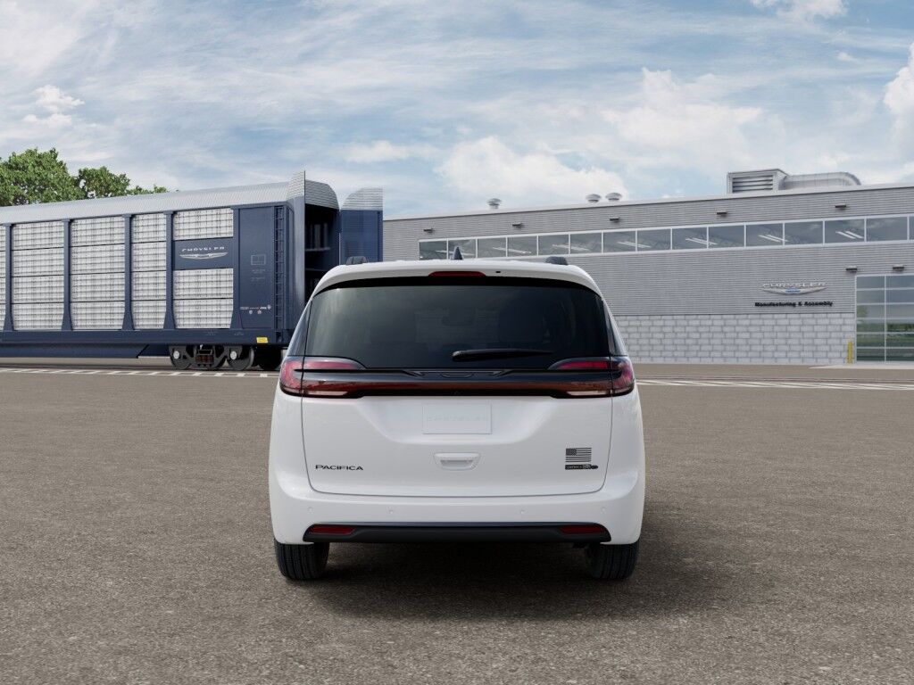 2027 Chrysler Pacifica Select Owego NY