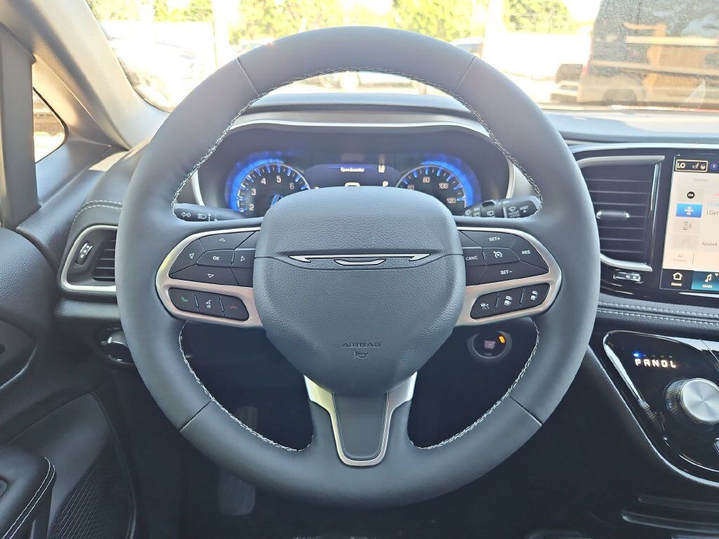 2027 Chrysler Pacifica Select Gresham OR