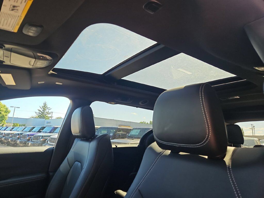 2027 Chrysler Pacifica Select Gresham OR
