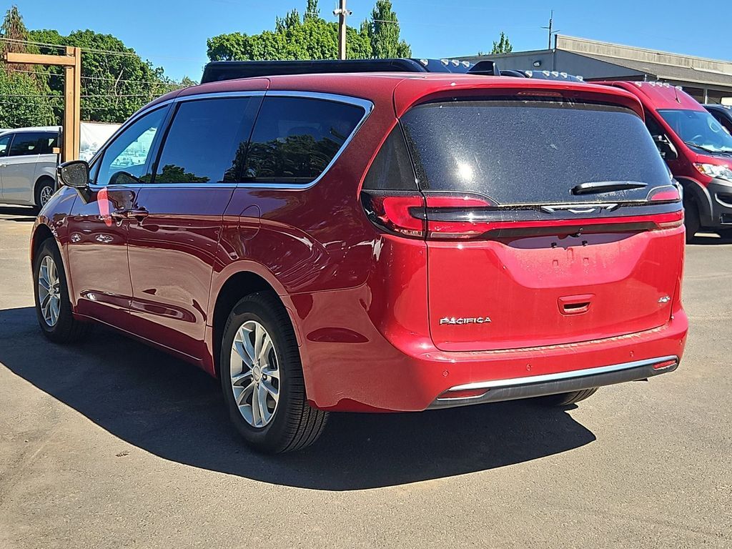 2027 Chrysler Pacifica Select Gresham OR