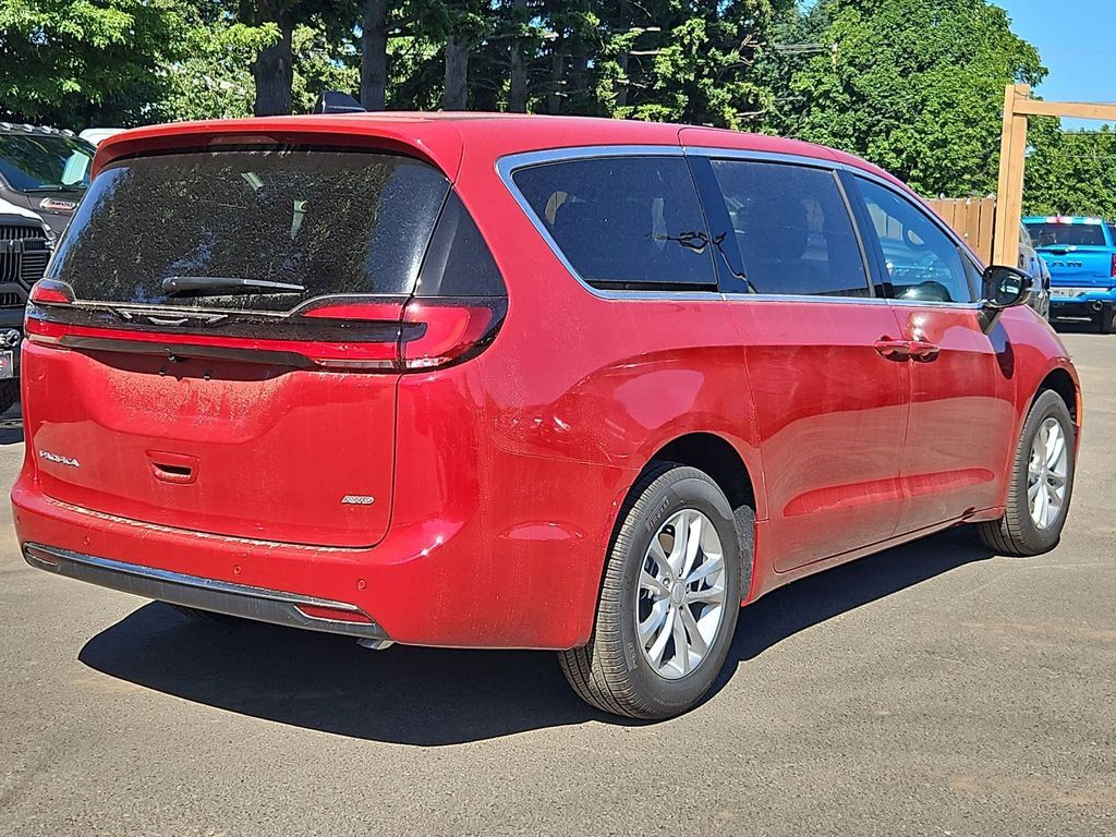 2027 Chrysler Pacifica Select Gresham OR