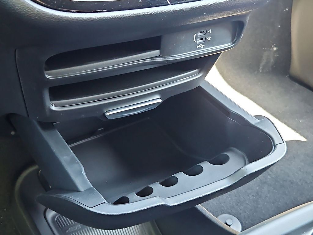 2027 Chrysler Pacifica Select Gresham OR