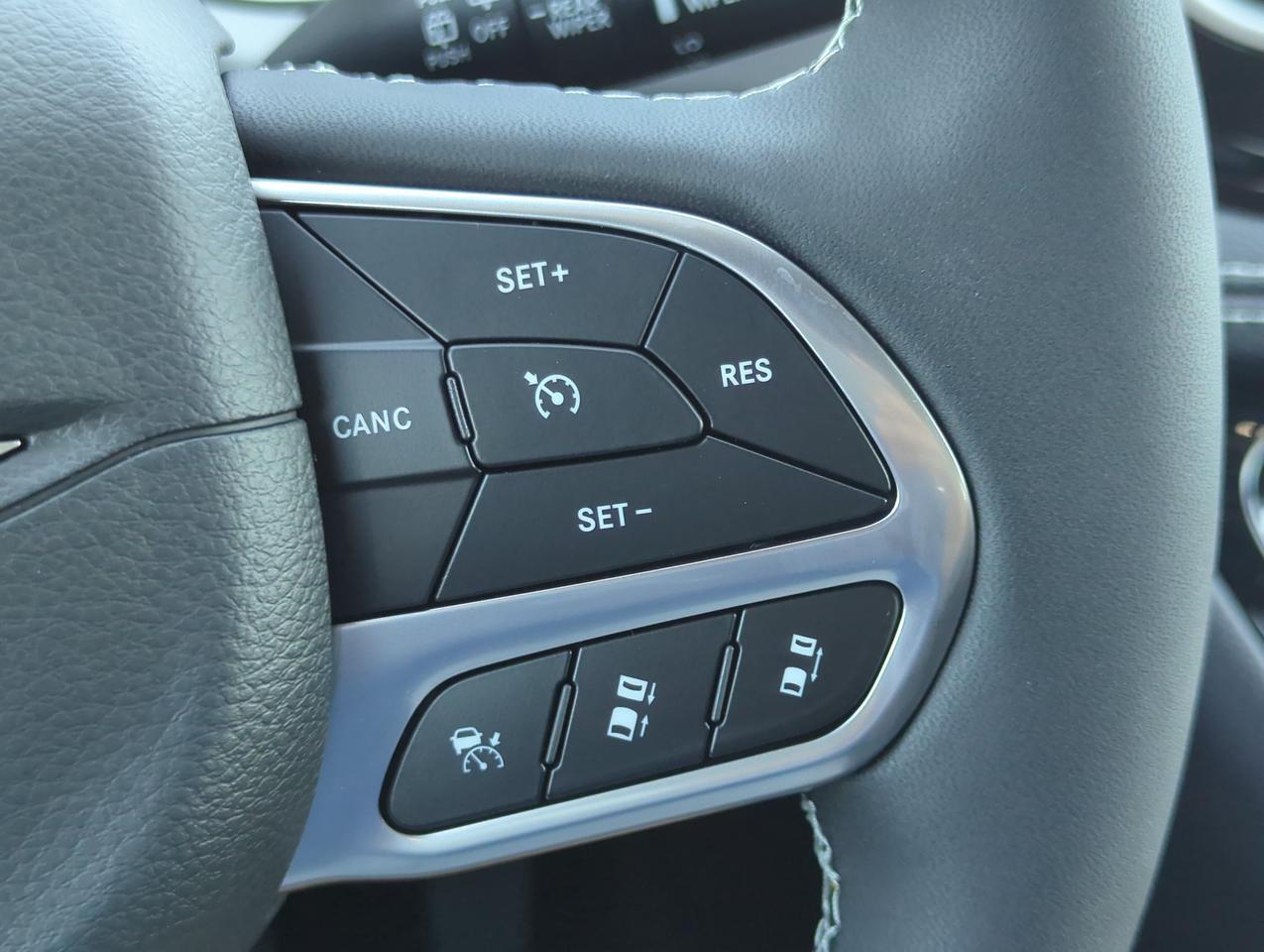 2027 Chrysler Pacifica Select Winder GA